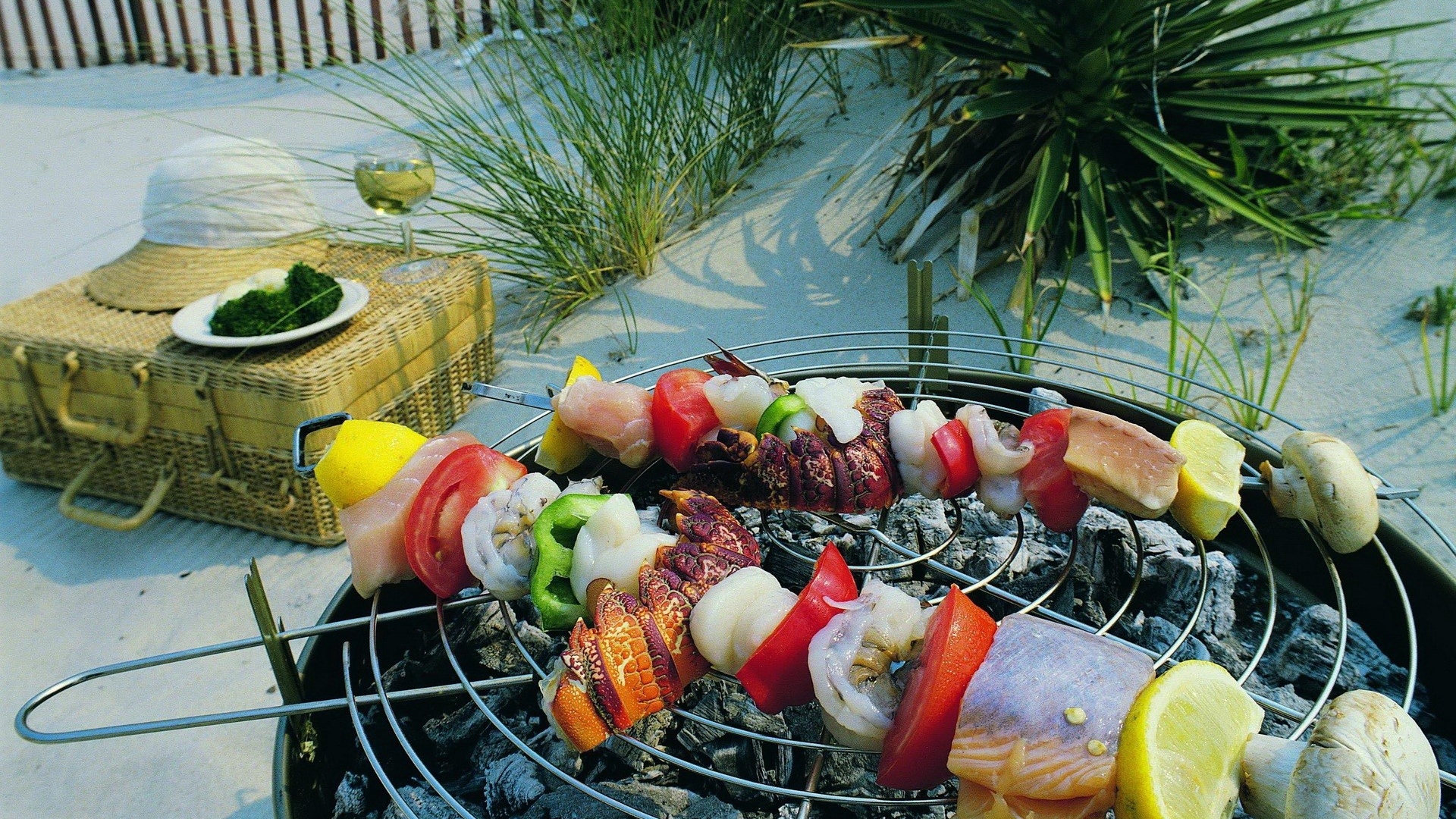 Wallpaper Kebabs, Vegetables, Barbecue - Outdoor Grill Rack & Topper , HD Wallpaper & Backgrounds