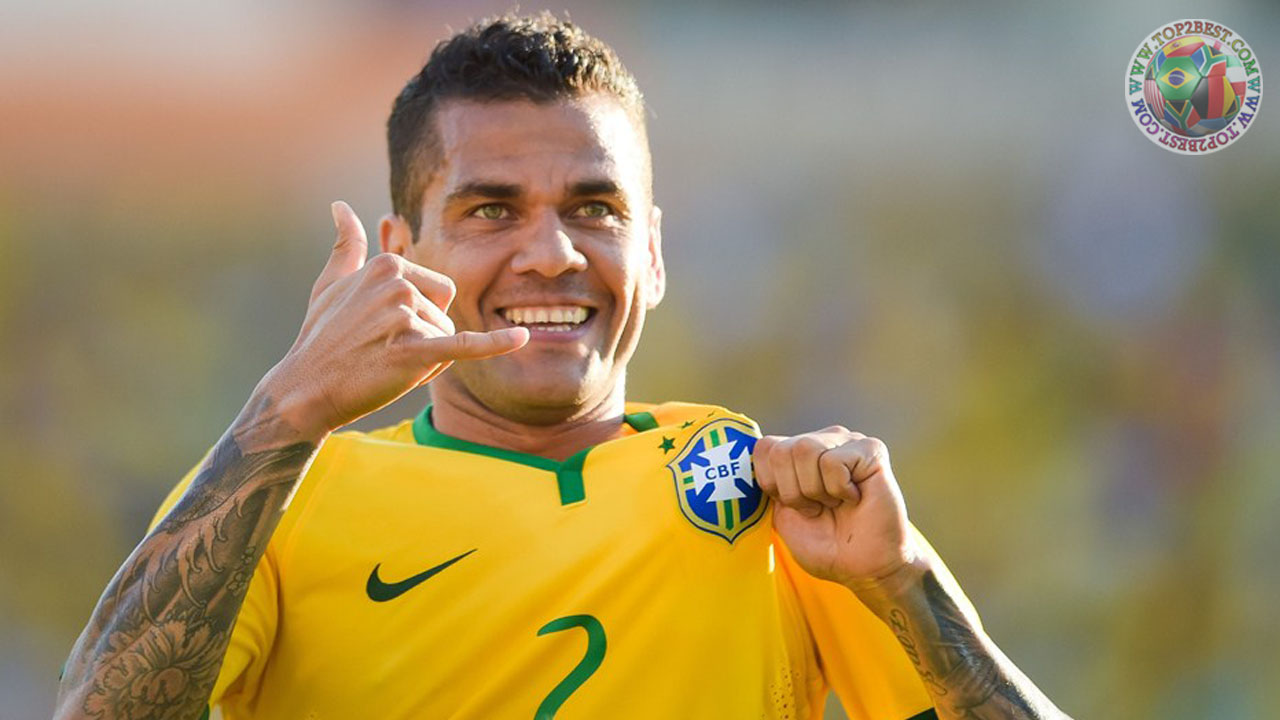 Dani Alves World Cup Pictures - Dani Alves Brazil Player , HD Wallpaper & Backgrounds