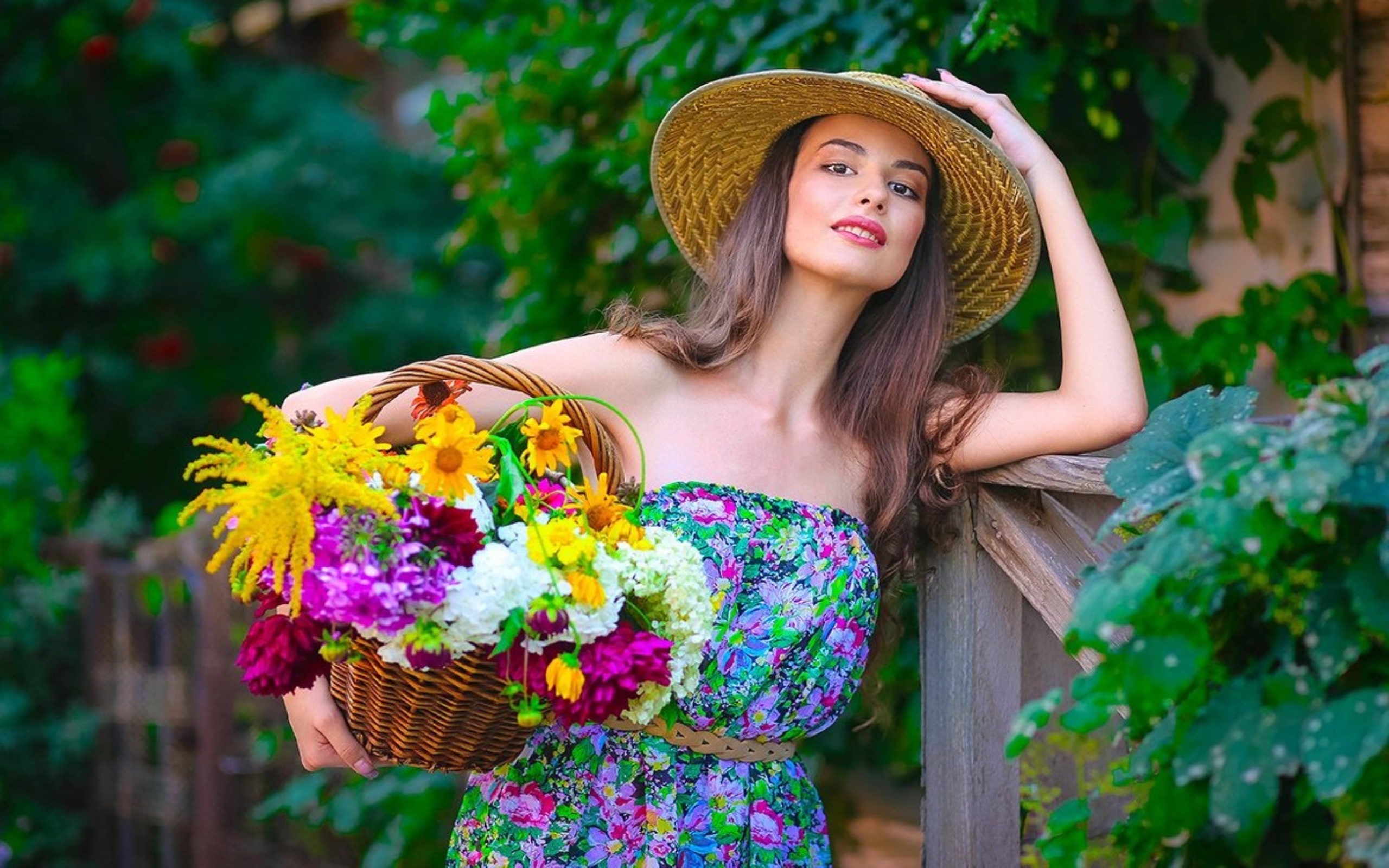 Beautiful Girls With Flowers , HD Wallpaper & Backgrounds