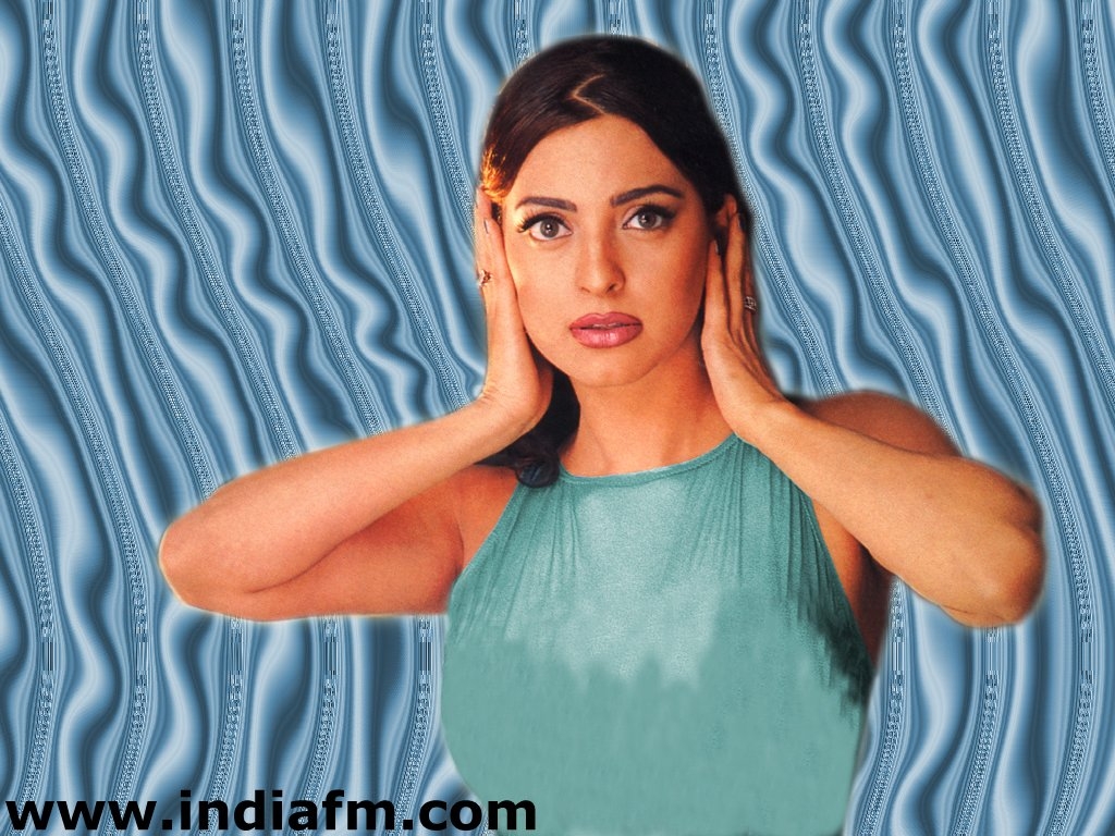 Juhi Chawla , HD Wallpaper & Backgrounds