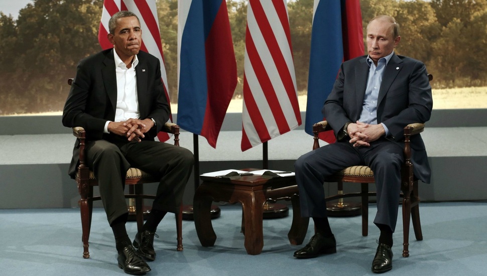 Barack, Putin, U - Obama And Putin Sitting , HD Wallpaper & Backgrounds