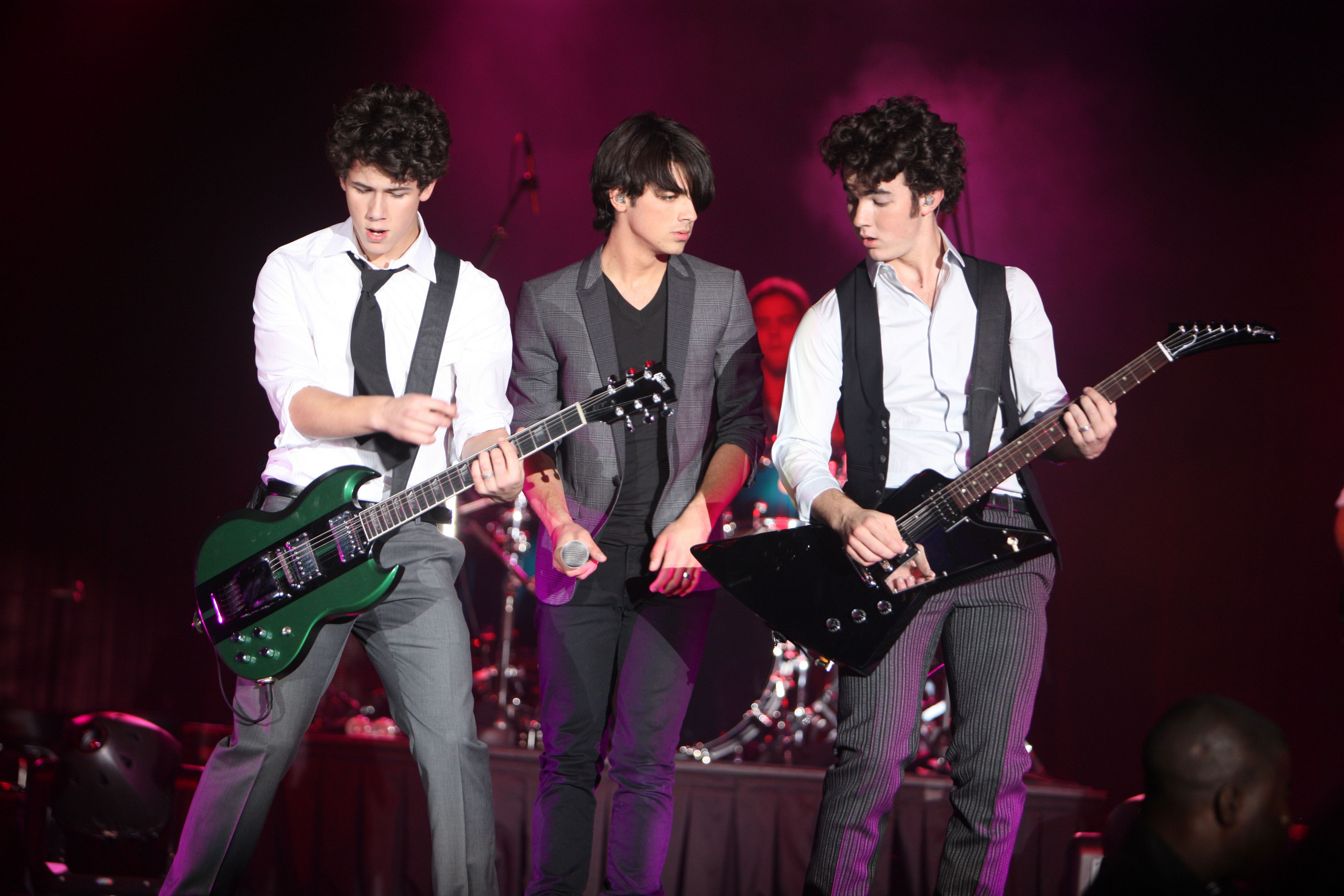 Jonas Brothers Concert 2007 , HD Wallpaper & Backgrounds