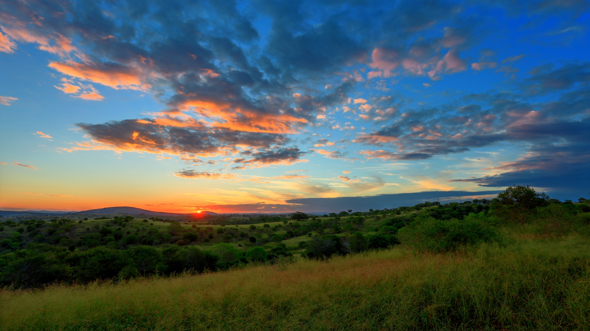 Country Wallpaper Hd Photo - Grass Sunset Hill , HD Wallpaper & Backgrounds