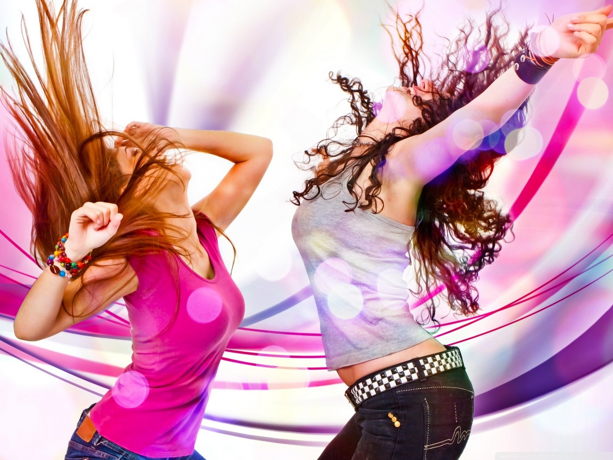Standard - 2 Girls Dancing Funny , HD Wallpaper & Backgrounds