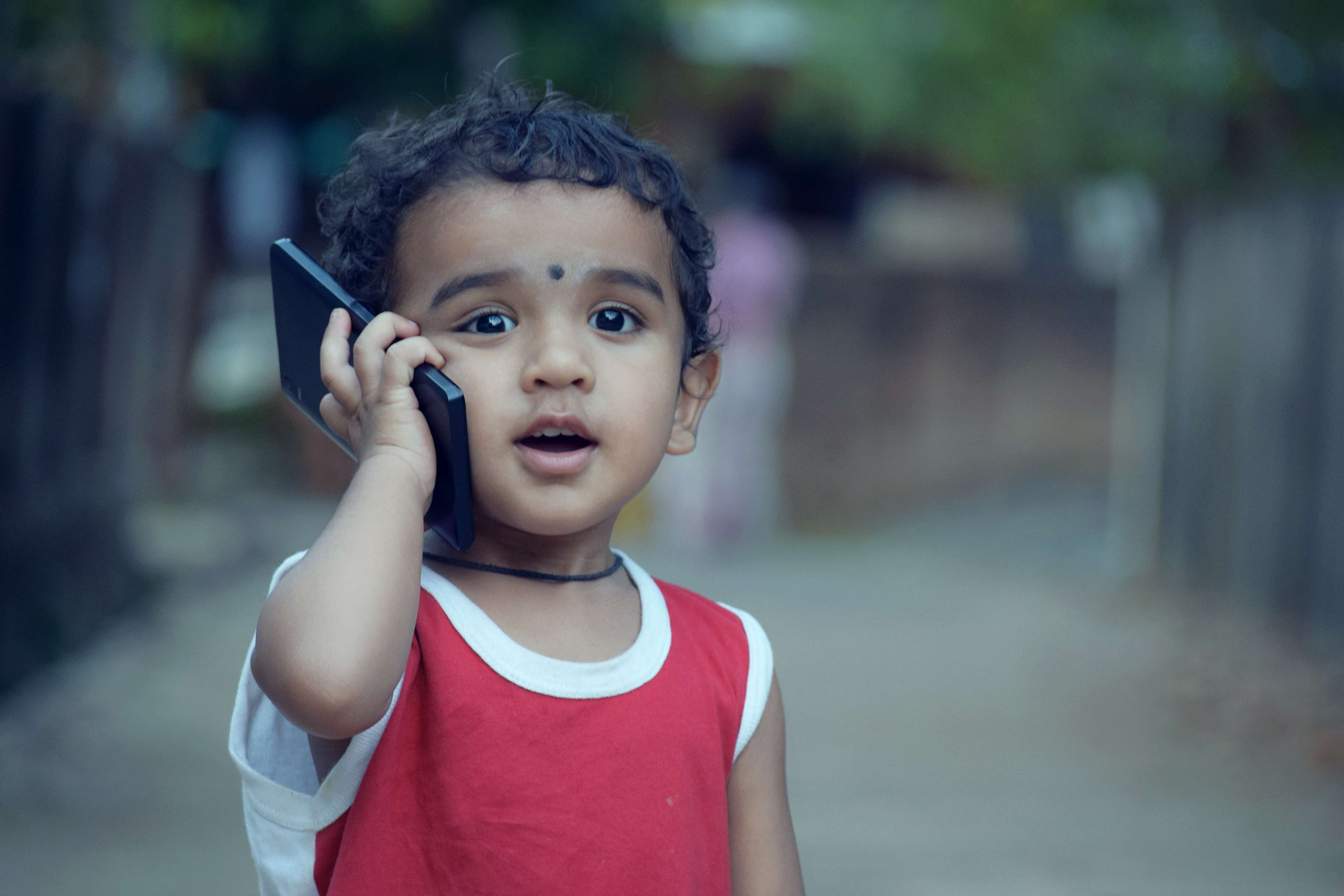 Boy, Calling, Cellphone, Child, Fun, Kid, Mobile, Phone, - India Child Using Mobile , HD Wallpaper & Backgrounds