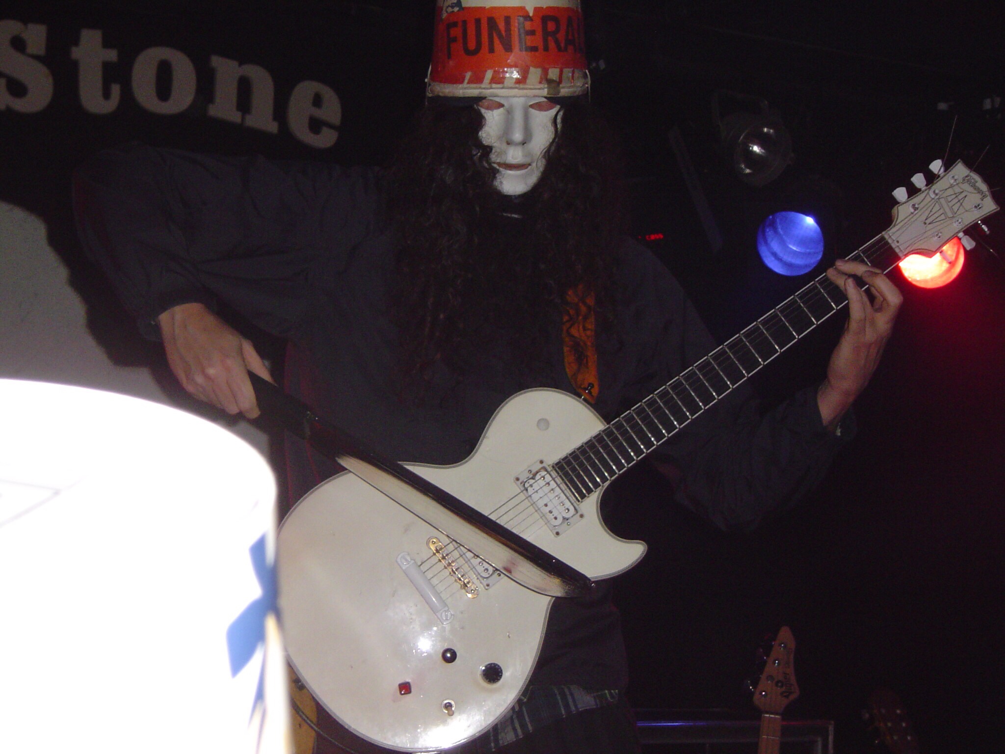 Just In Time For Halloween, Buckethead, Asbury Park, - Bass Guitar , HD Wallpaper & Backgrounds