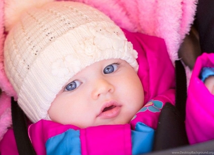 Cute Baby In Winter , HD Wallpaper & Backgrounds