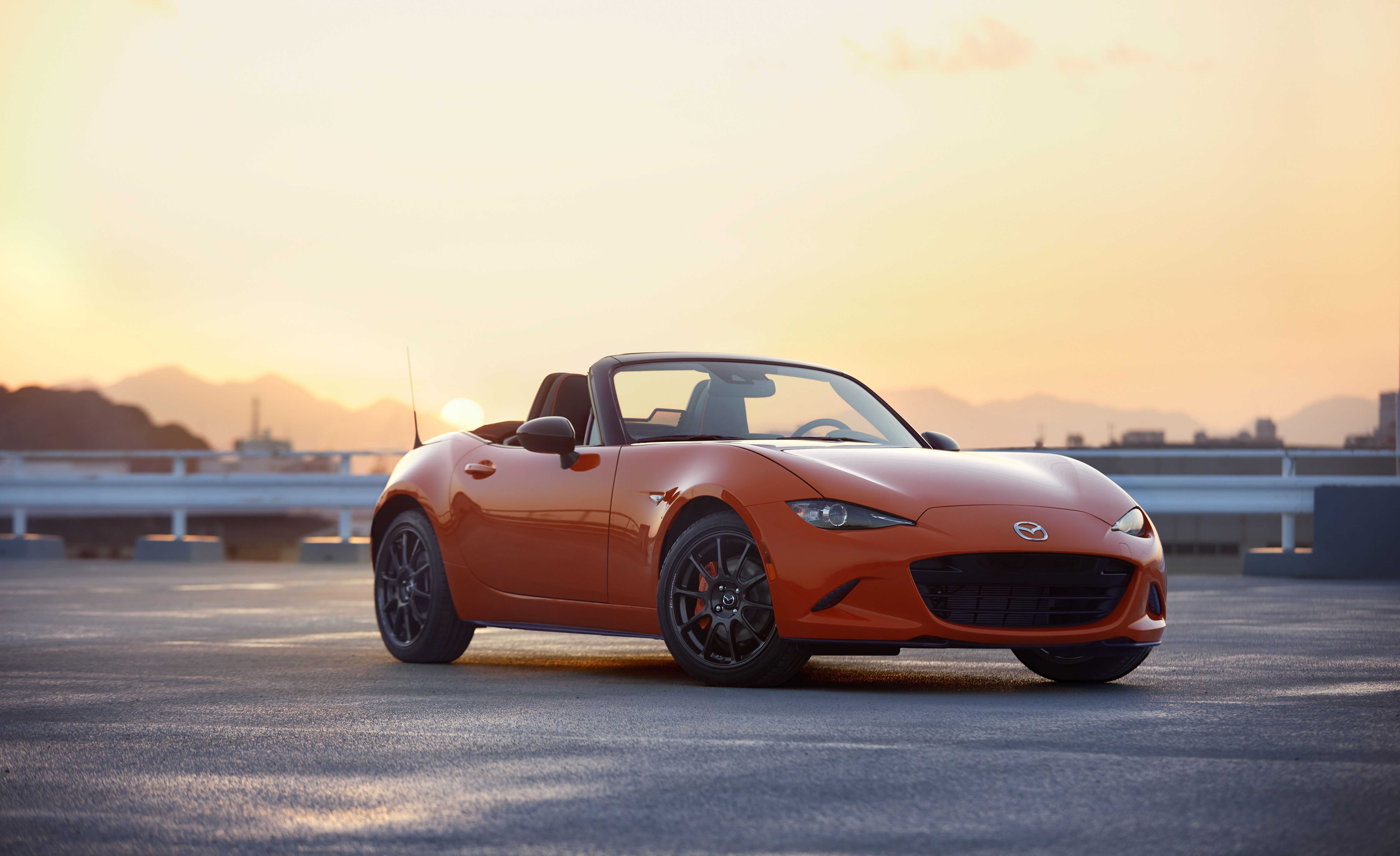 View In Gallery 2019 Mazda Mx 5 Miata 30th Anniversary - Mazda Mx5 Limited Edition 2019 , HD Wallpaper & Backgrounds