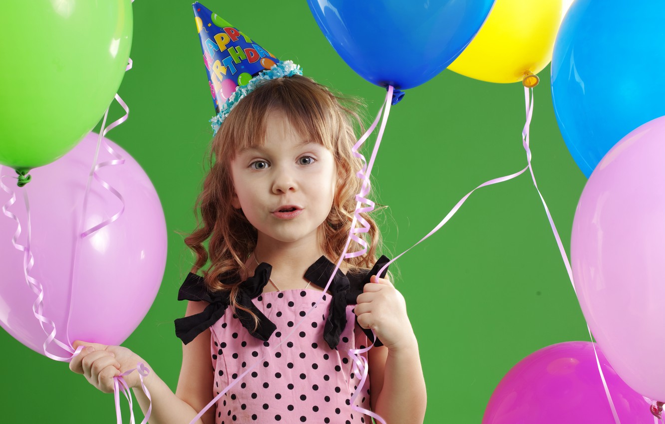 Photo Wallpaper Joy, Children, Balloons, Happy Birthday, - Маленькая Девочка С Шарами , HD Wallpaper & Backgrounds