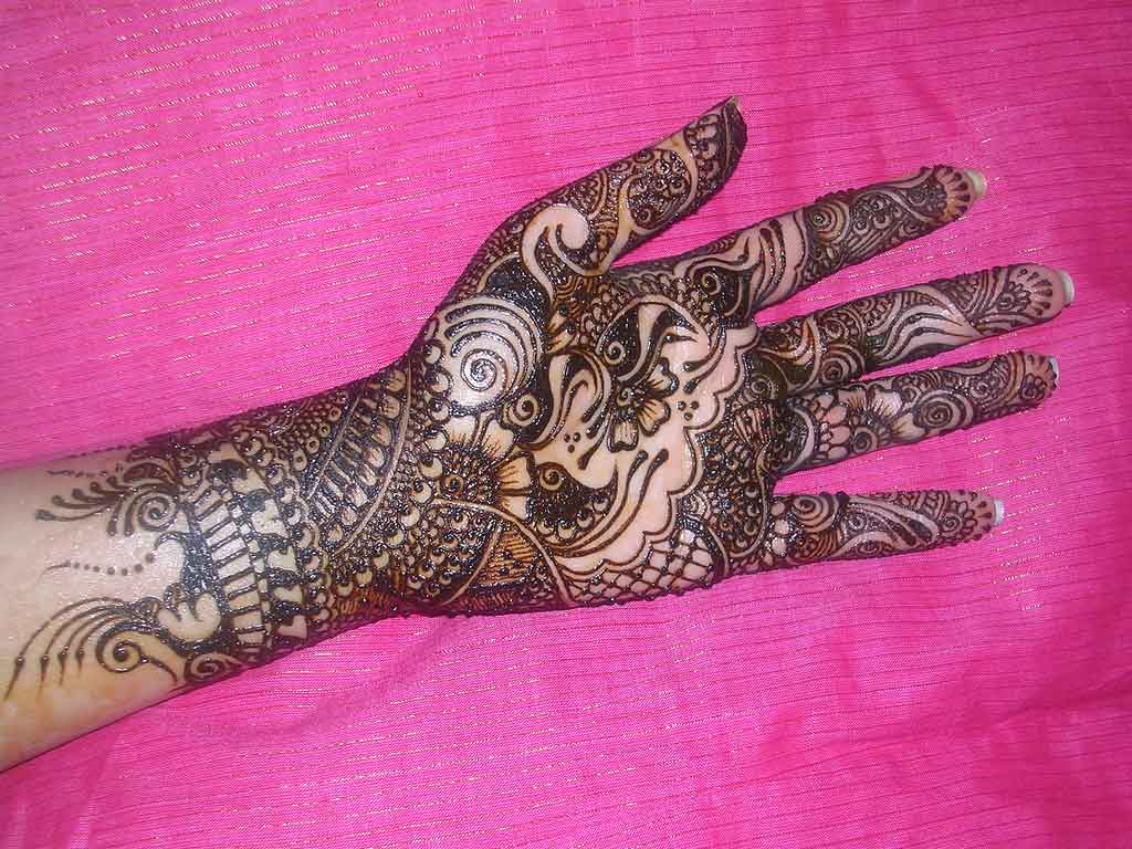 Mehndi Design Wallpaper Beautiful - 3 4 Mehndi Design , HD Wallpaper & Backgrounds