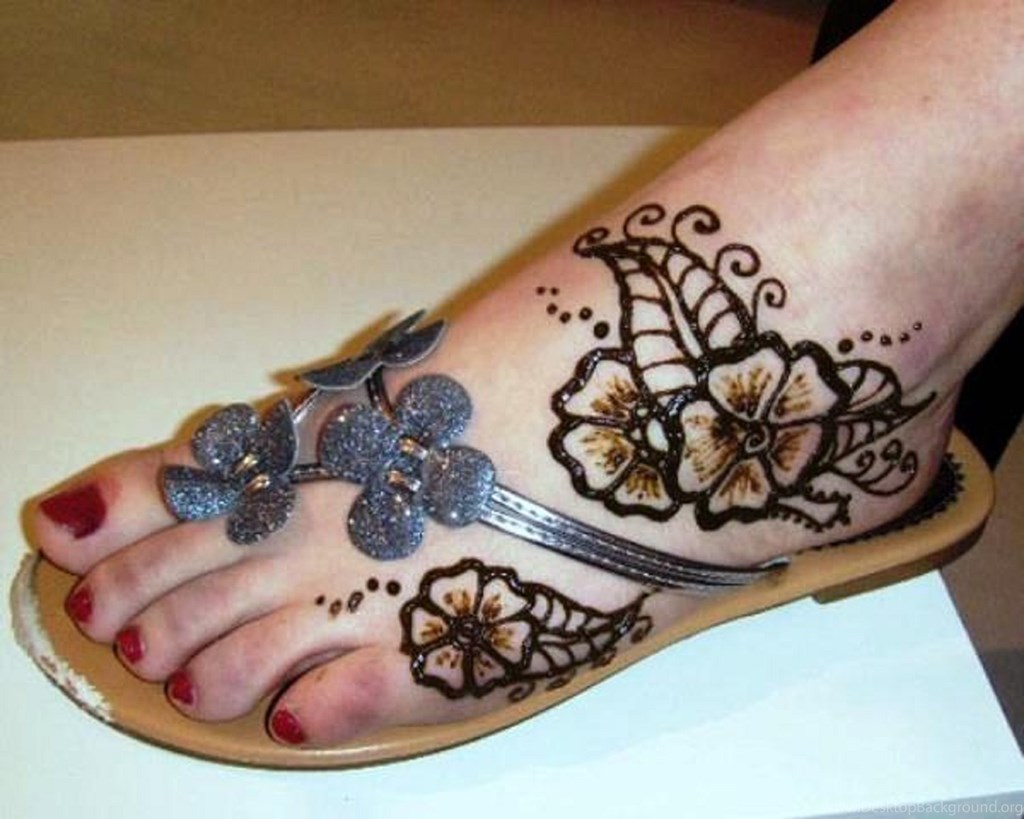 3d Wallpaper] Beautiful Feet Mehndi Designs Wallpapers - Simple Mehndi Designs For Feet , HD Wallpaper & Backgrounds