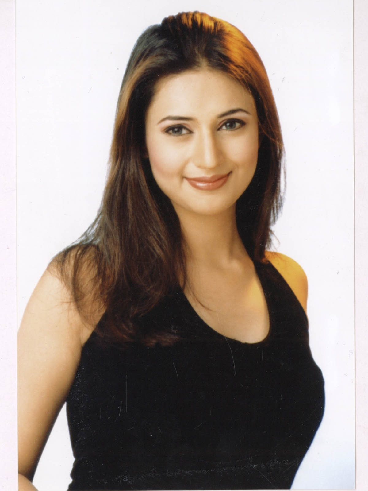 Divyanka-tripathi - Ishita Raman Real Name , HD Wallpaper & Backgrounds