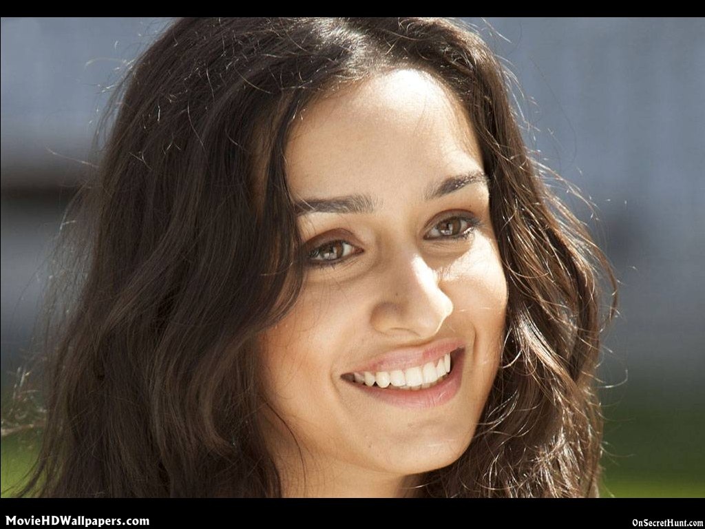Aashiqui 2 Hd Wallpaper - Information About Shraddha Kapoor , HD Wallpaper & Backgrounds