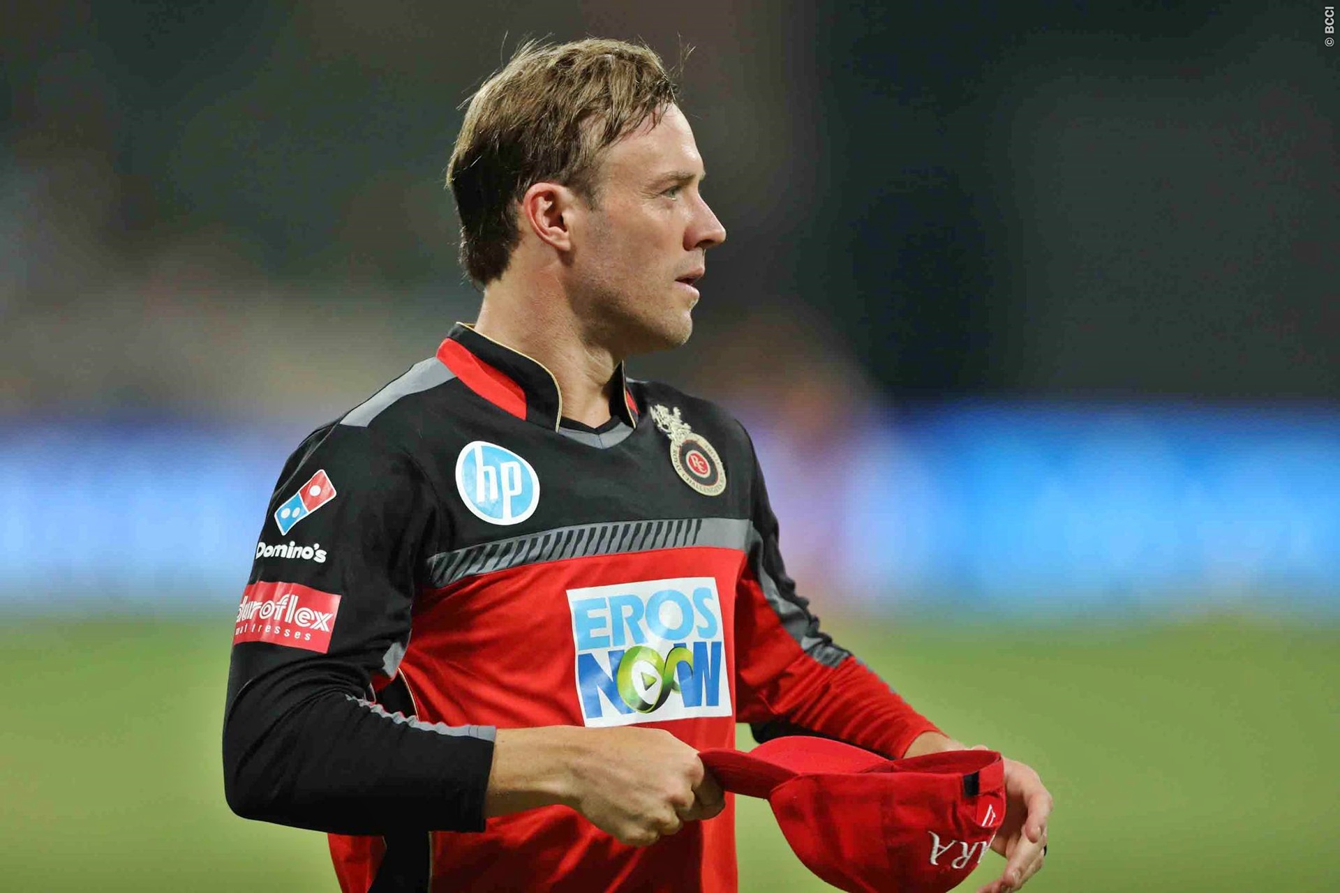 Ab De Villiers Batsman Rcb Team Wallpapers - Ab De Villiers Sad Rcb , HD Wallpaper & Backgrounds