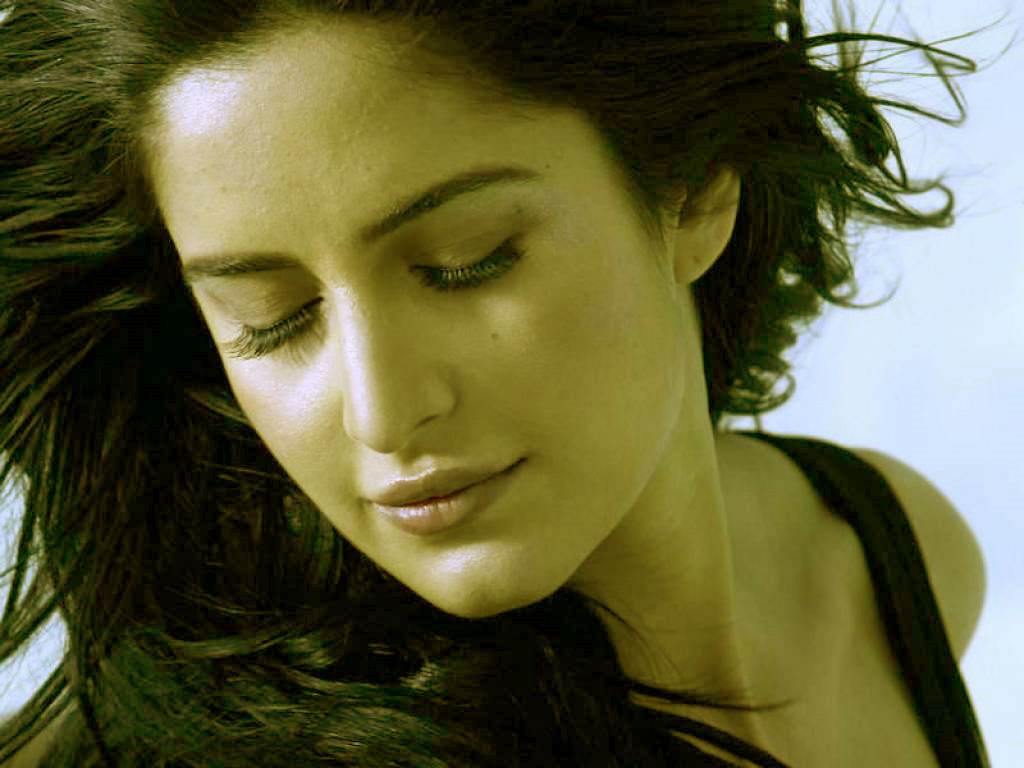 Katrina Kaif Wallpapers - Katrina Kaif In Ajab Prem , HD Wallpaper & Backgrounds