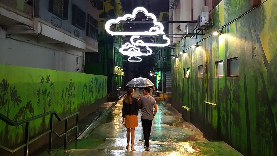 Image Of A Man And Woman Under A Clear Umbrella, Under - Samsung A9 Night Camera , HD Wallpaper & Backgrounds