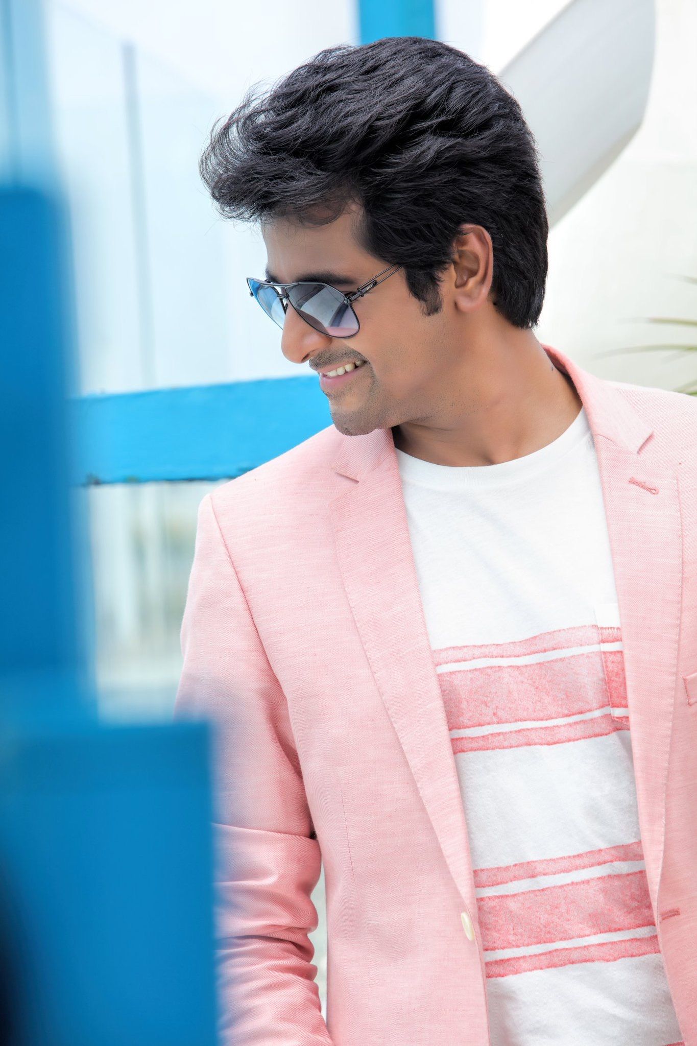 Mass Sivakarthikeyan Wallpapers, Tamil Love Quotes, - Sivakarthikeyan Remo Hd Images Download , HD Wallpaper & Backgrounds