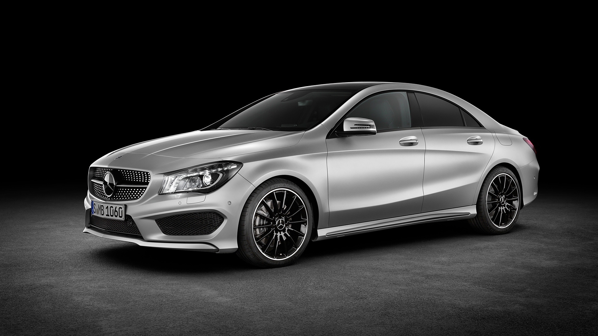 2014 Mercedes Benz Cla Class Picture - Mercedes Benz Cla 200 2016 , HD Wallpaper & Backgrounds