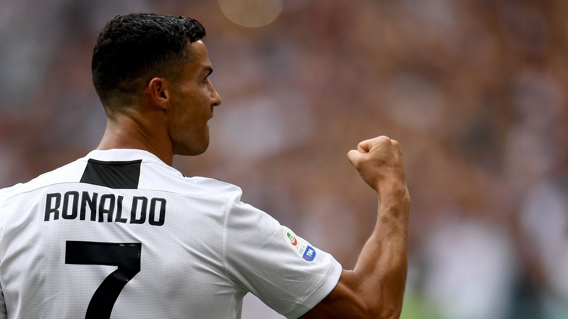 Cristiano Ronaldo Netted His 1st Career Serie A Goal - Cristiano Ronaldo Juventus , HD Wallpaper & Backgrounds
