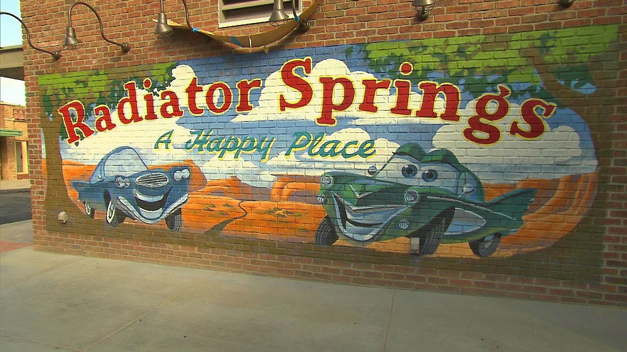Radiator Springs Wall Mural Wallpaper - Cars Radiator Springs A Happy Place , HD Wallpaper & Backgrounds