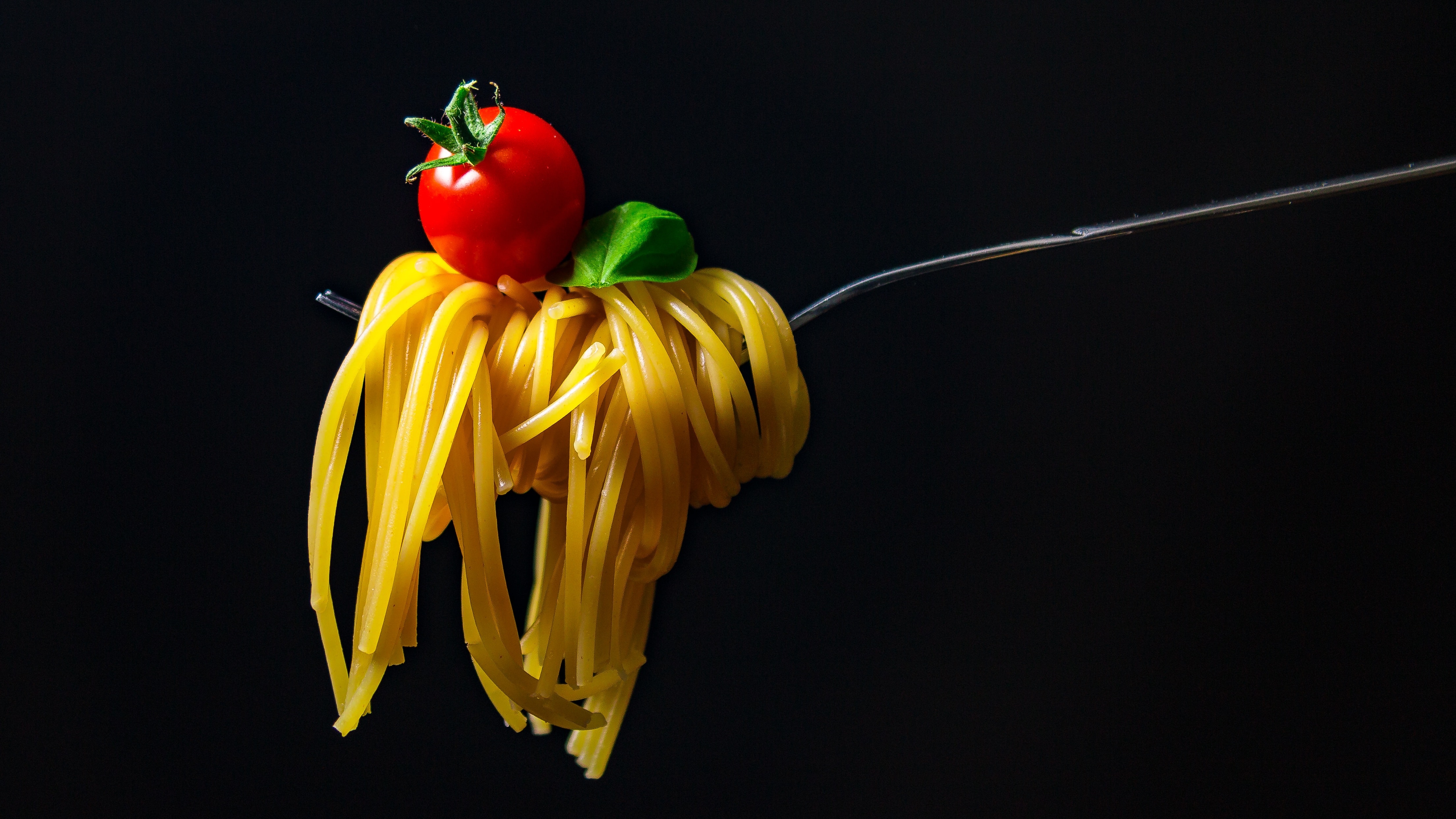 Spaghetti Pasta Noodles Italian 4k - Italians Pasta , HD Wallpaper & Backgrounds