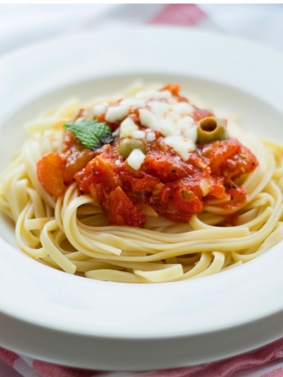Food Pasta Tomato Theme Workspaces Mobile Wallpaper - Spaghetti Iphone Wallpaper Hd , HD Wallpaper & Backgrounds