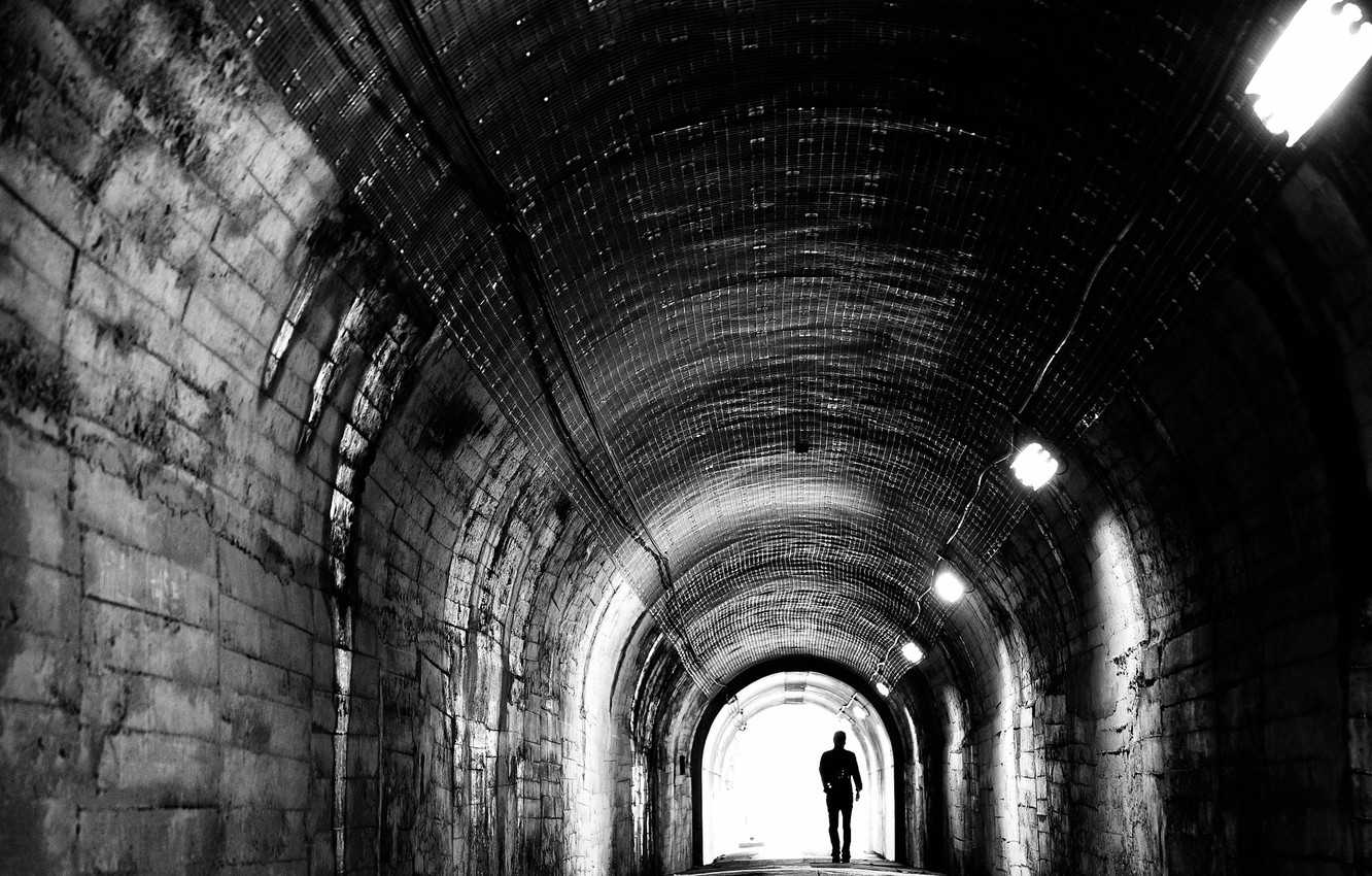 Photo Wallpaper The Tunnel, Black And White, Male, - Депрессия Картинки На Рабочий Стол , HD Wallpaper & Backgrounds