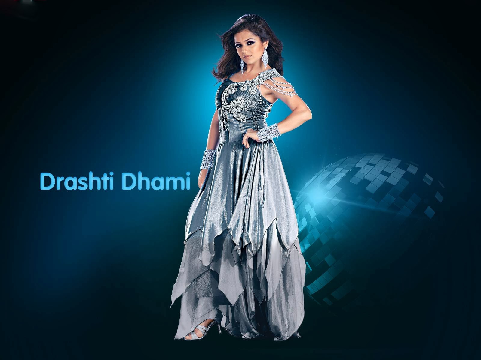 Drashti Dhami Awesome Blue Dress - Drashti Dhami , HD Wallpaper & Backgrounds