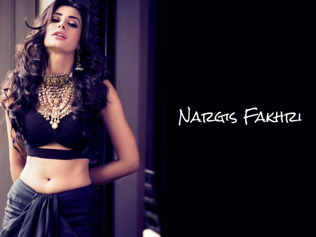 Hdwallpaperswide Cute Nargis Fakhri Hd Wallpapers - Shraddha Kapoor Navel Hd , HD Wallpaper & Backgrounds