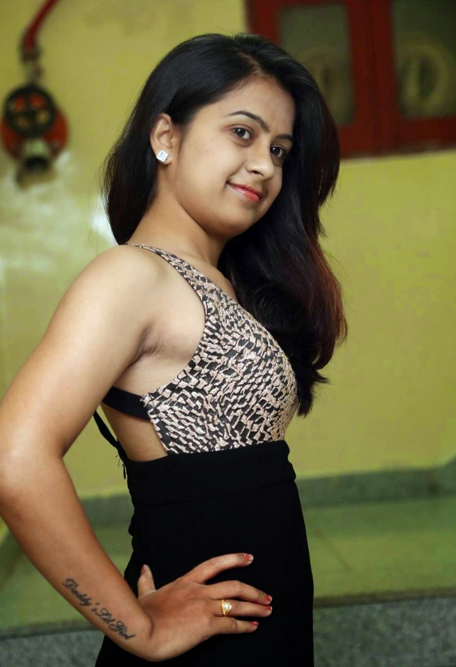 Nayantara Hot & Sexy Photos - Photo Shoot , HD Wallpaper & Backgrounds