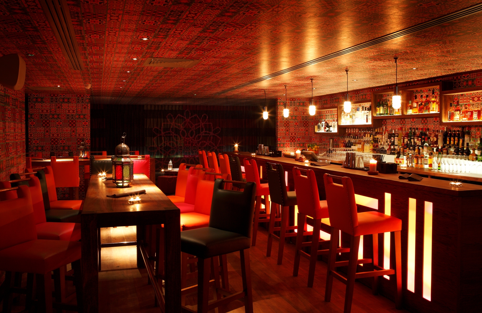 Thoughts Concerning Wallpaper At Clapham's New Basement - Middle Eastern Bar Design , HD Wallpaper & Backgrounds