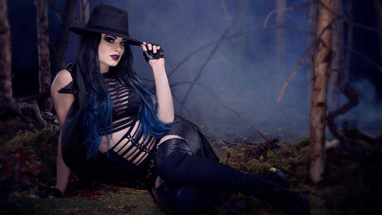 Wwe Paige Wallpaper Wallpaper Collections - Wwe Paige Undertaker , HD Wallpaper & Backgrounds