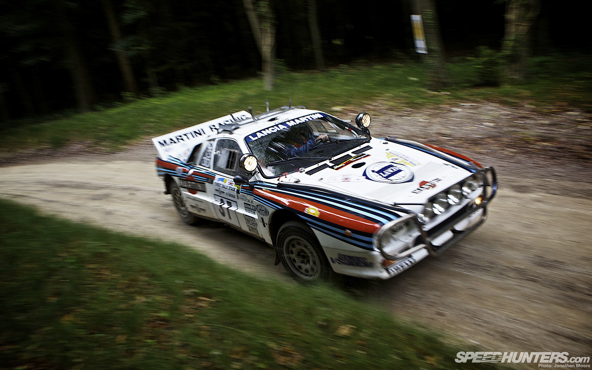 Dakar Rally Wallpaper Hd - Lancia 037 Wallpaper Hd , HD Wallpaper & Backgrounds