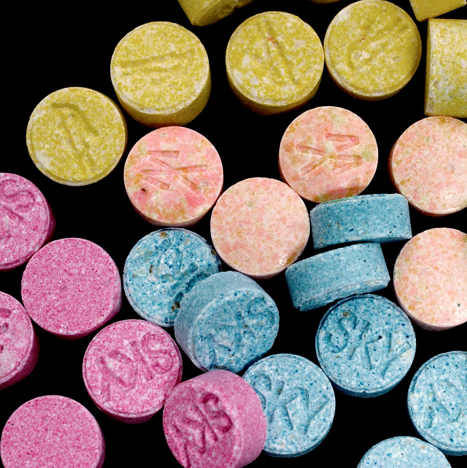 Rehabilitation Drugs For Bad Effects Of Health - Ecstasy Pills Png , HD Wallpaper & Backgrounds