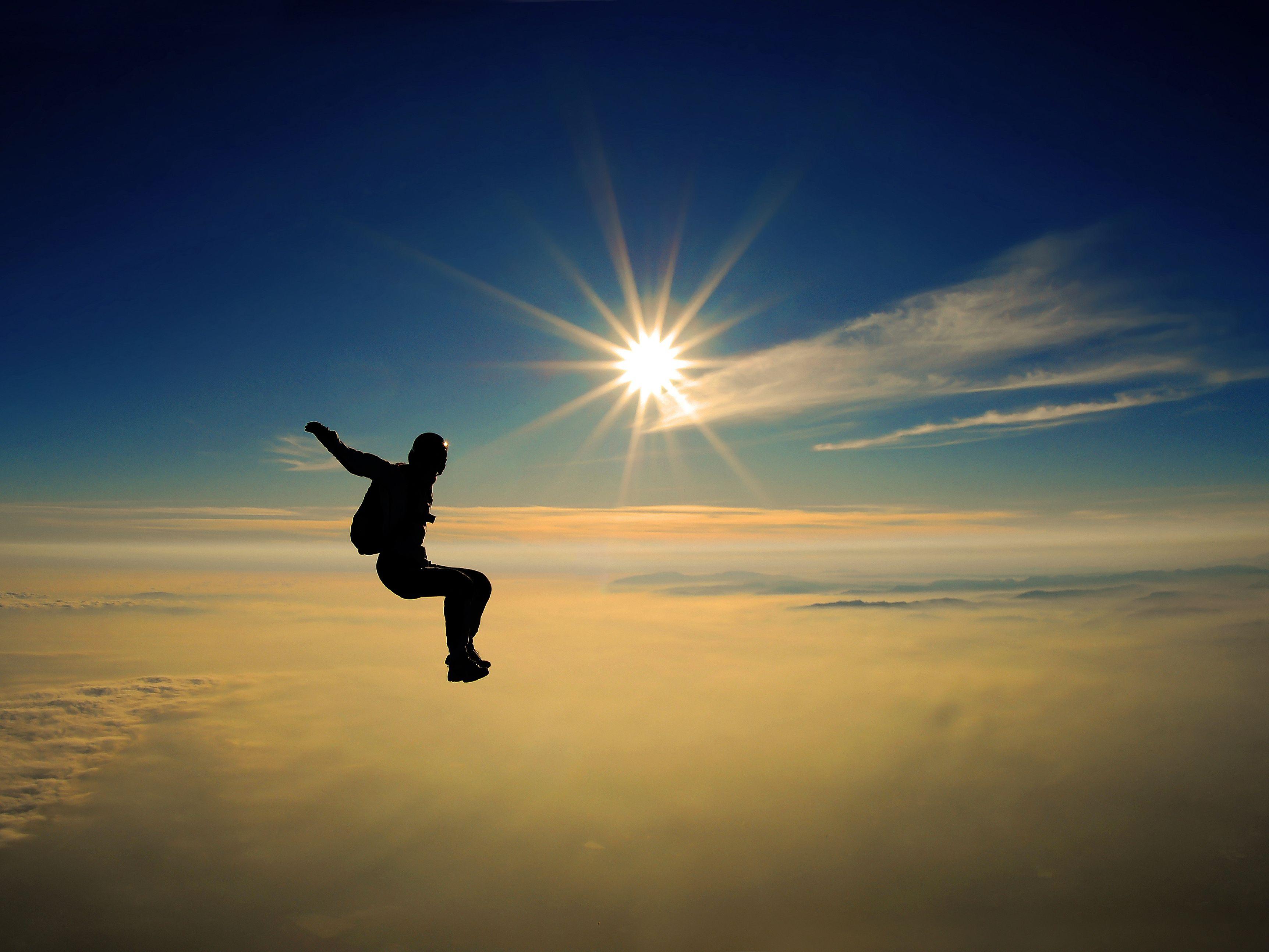 18 Awesome Hd Skydiving Wallpapers - Sky Diving Hd , HD Wallpaper & Backgrounds