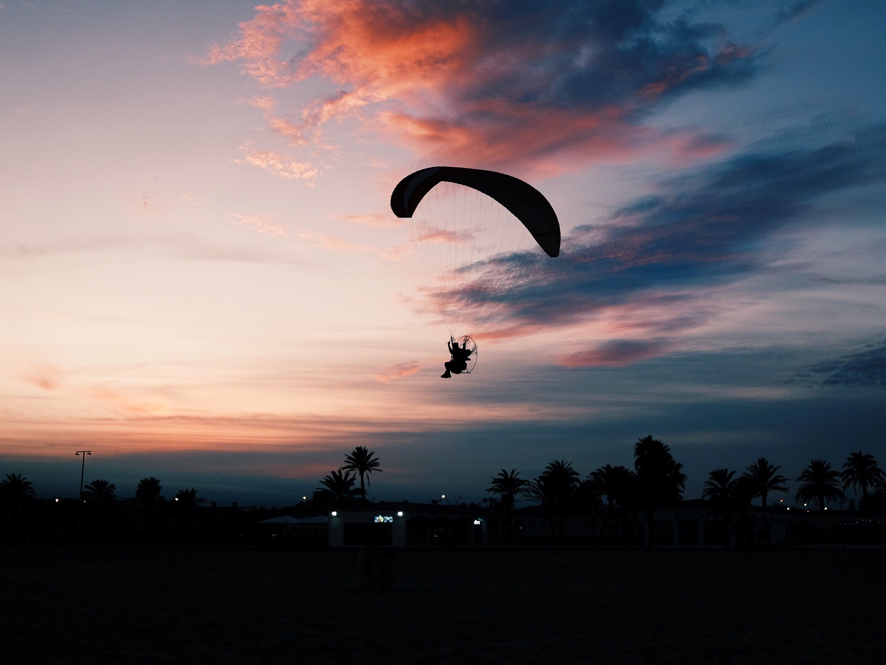 #2993x2245 Sunset Sky Parachuting And Paragliding Hd - Parachute Sunset