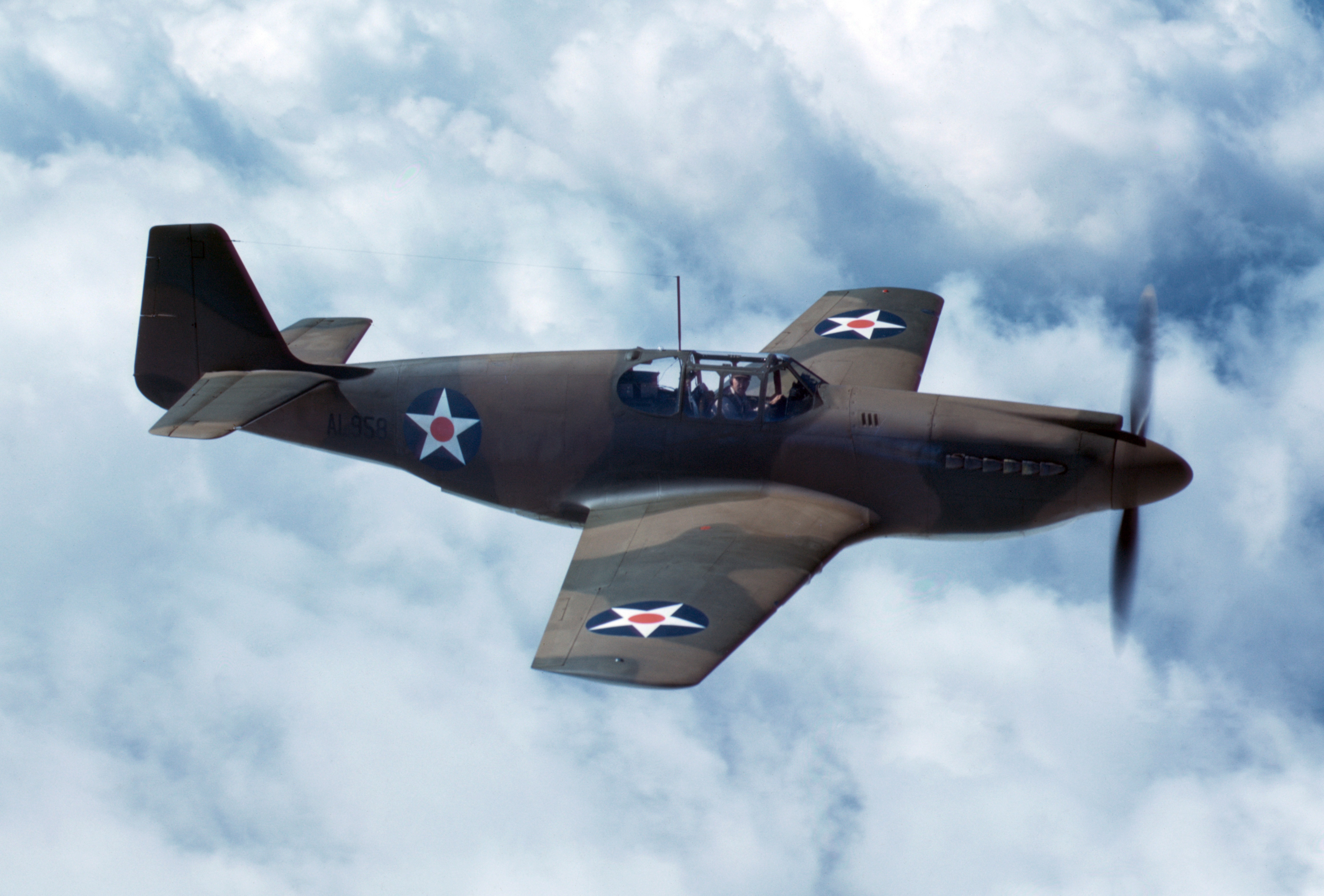 North American P-51 Mustang Wallpaper - P 51 Mustang Mk1 , HD Wallpaper & Backgrounds