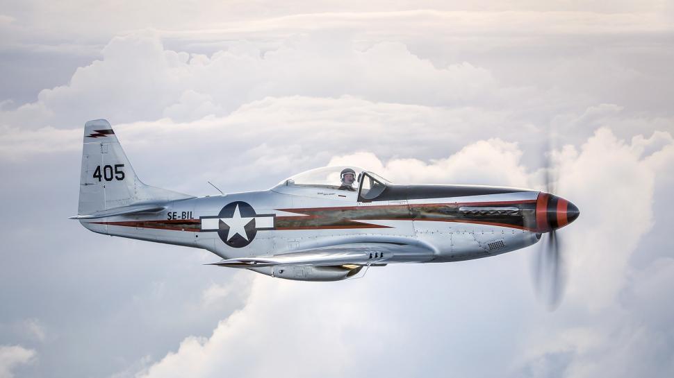 Aircraft, North American P-51 Mustang, Clouds, Pilot, - North American Aircraft P51 , HD Wallpaper & Backgrounds