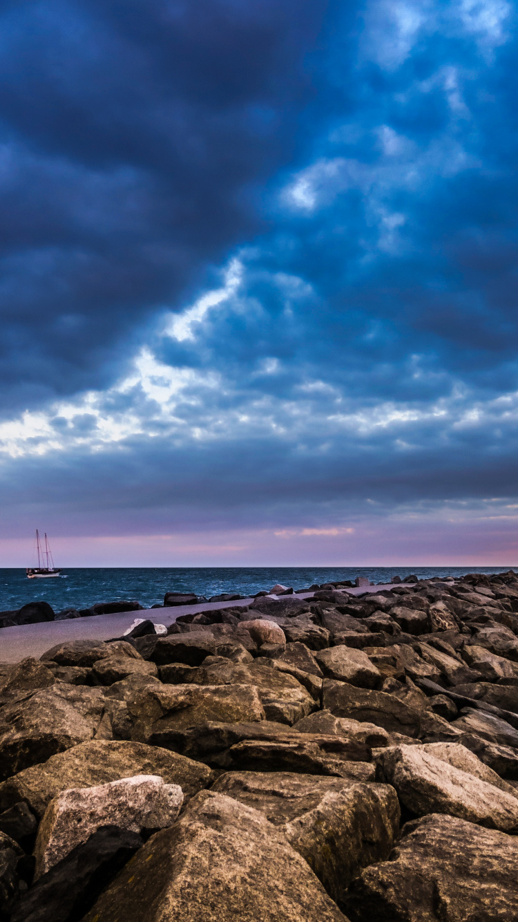 Downaload Clouds, Evening, Beach, Rocks Wallpaper, - Sea , HD Wallpaper & Backgrounds