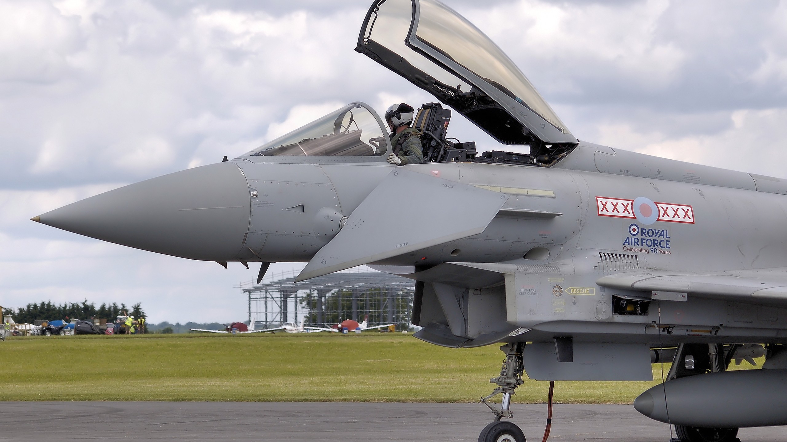 Eurofighter Typhoon - Air Force Fighter Plan Hd , HD Wallpaper & Backgrounds