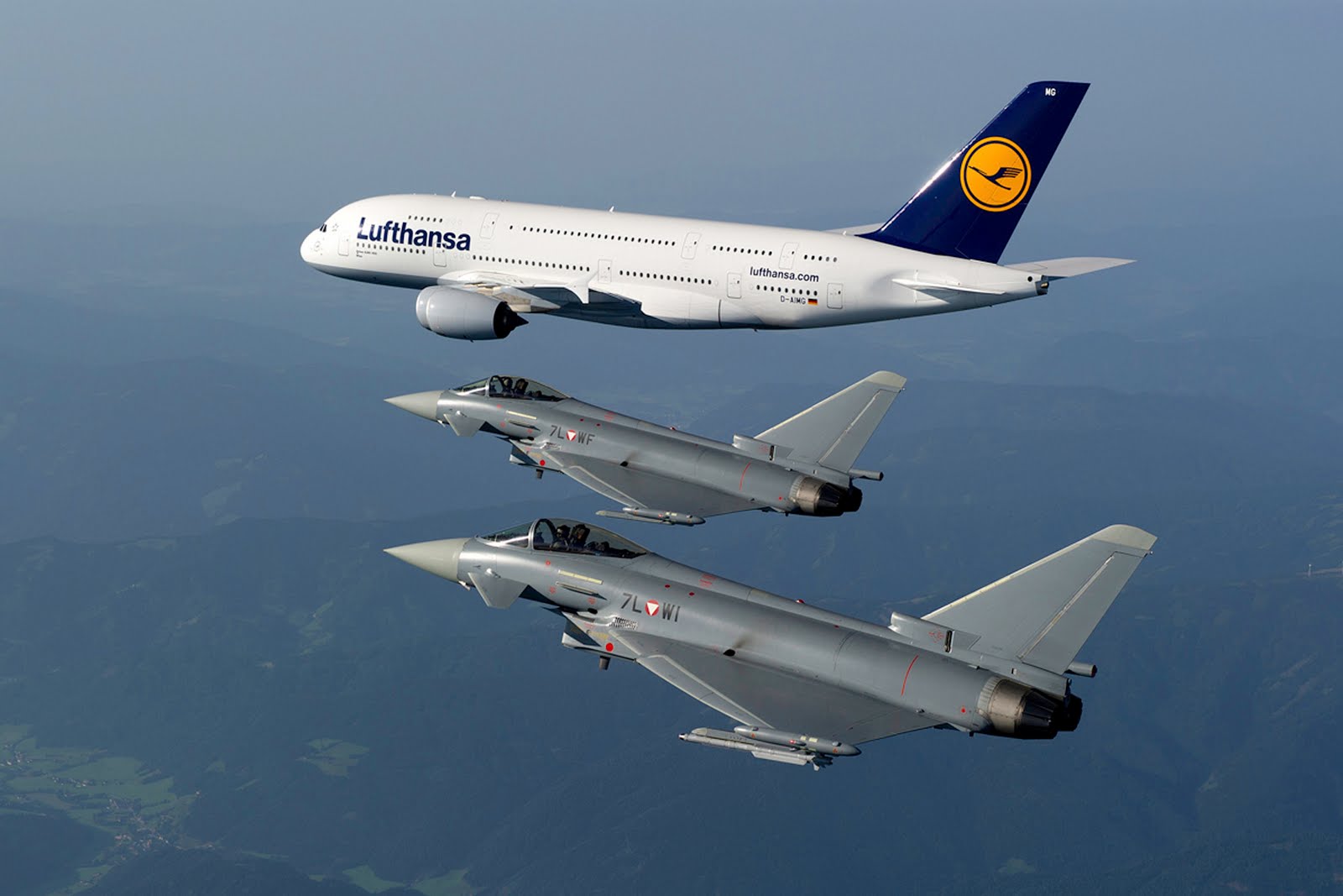 Two Eurofighter Typhoon Escort Lufthansa Airbus A380 - Interception Of Civil Aircraft , HD Wallpaper & Backgrounds