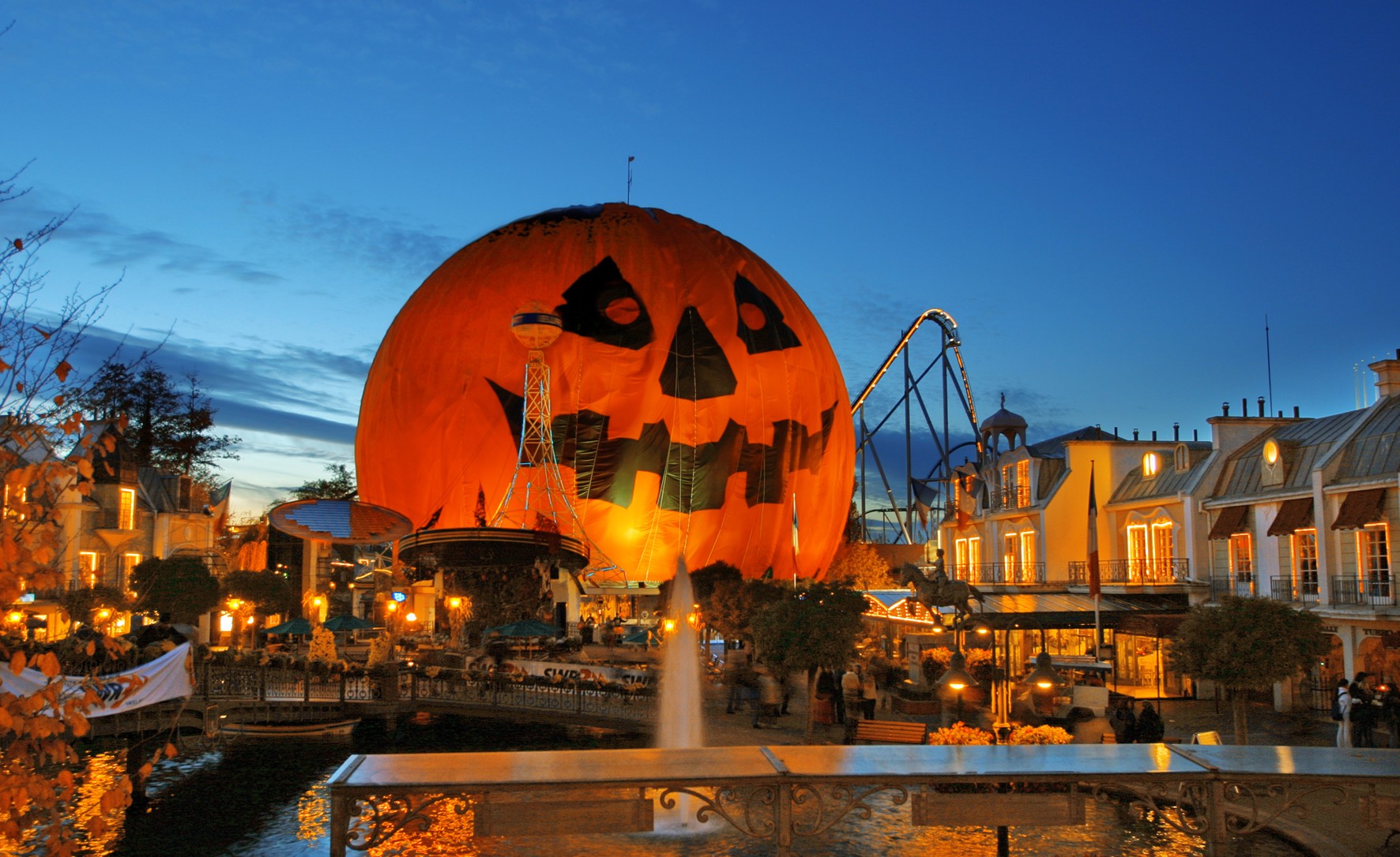 Halloween Europa Park Im Europapark Angry Irish Rust - Europa Park Halloween , HD Wallpaper & Backgrounds