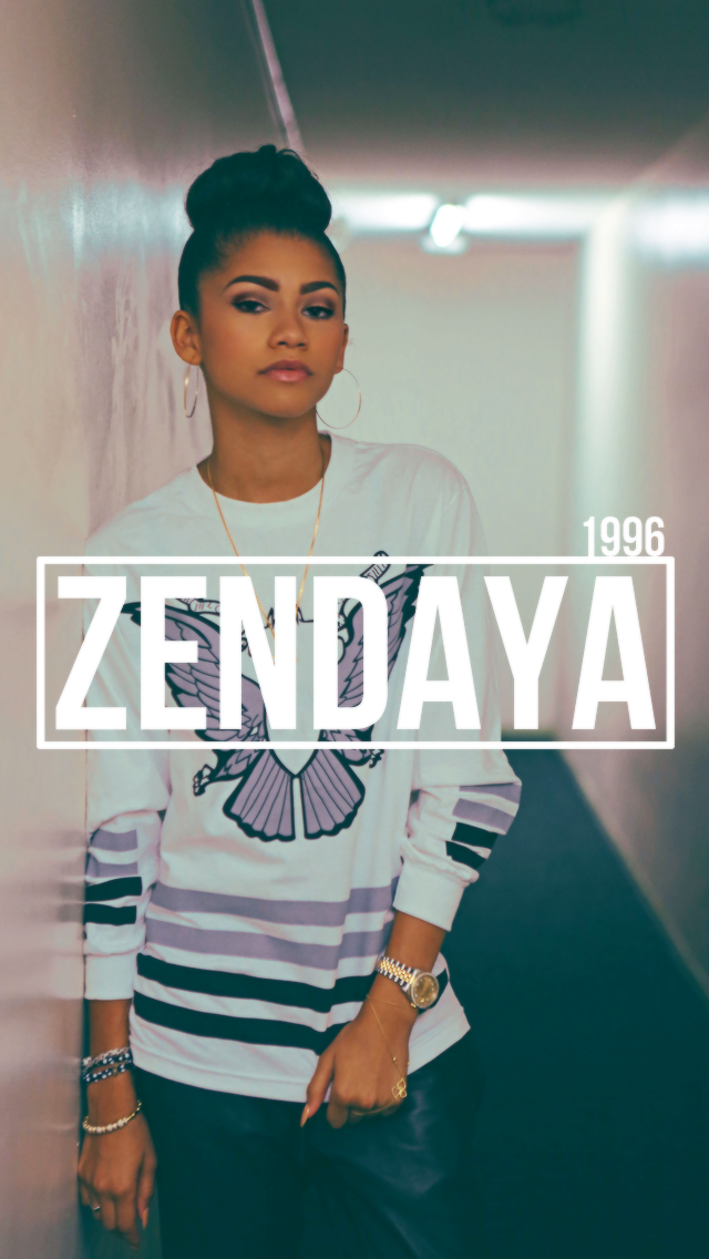 She Is So Beautiful - Zendaya Background For Iphone , HD Wallpaper & Backgrounds