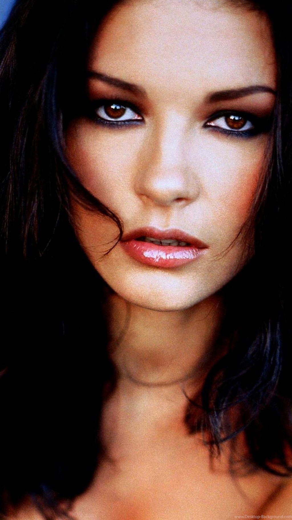 Catherine Zeta Jones Makeup Smokey Eyes , HD Wallpaper & Backgrounds
