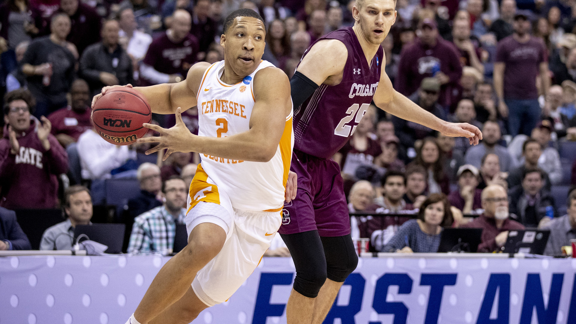2 Grant Williams - Grant Williams Tennessee , HD Wallpaper & Backgrounds