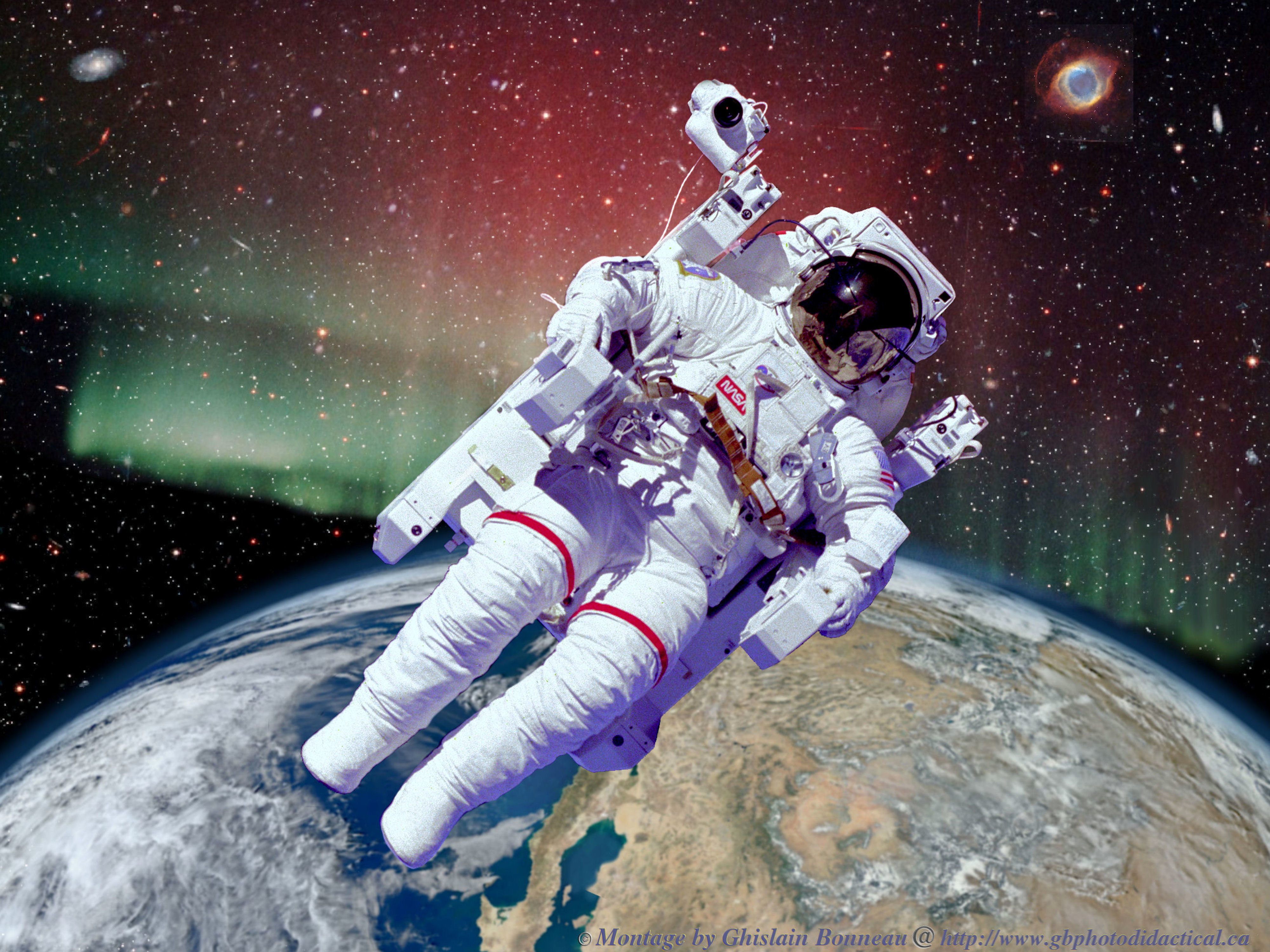 Free Astronaut Wallpaper - Astronaut In Space Suit , HD Wallpaper & Backgrounds