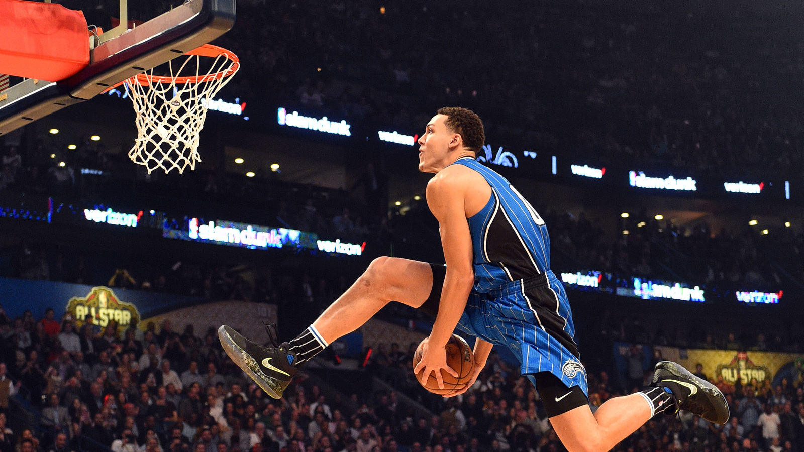 Aaron Gordon Considering Competing In Dunk Contest - Nba Slam Dunk 2018 , HD Wallpaper & Backgrounds