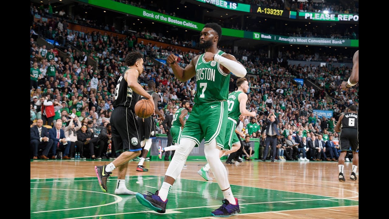 Boston Celtics' Jaylen Brown - Jaylen Brown Dunk , HD Wallpaper & Backgrounds