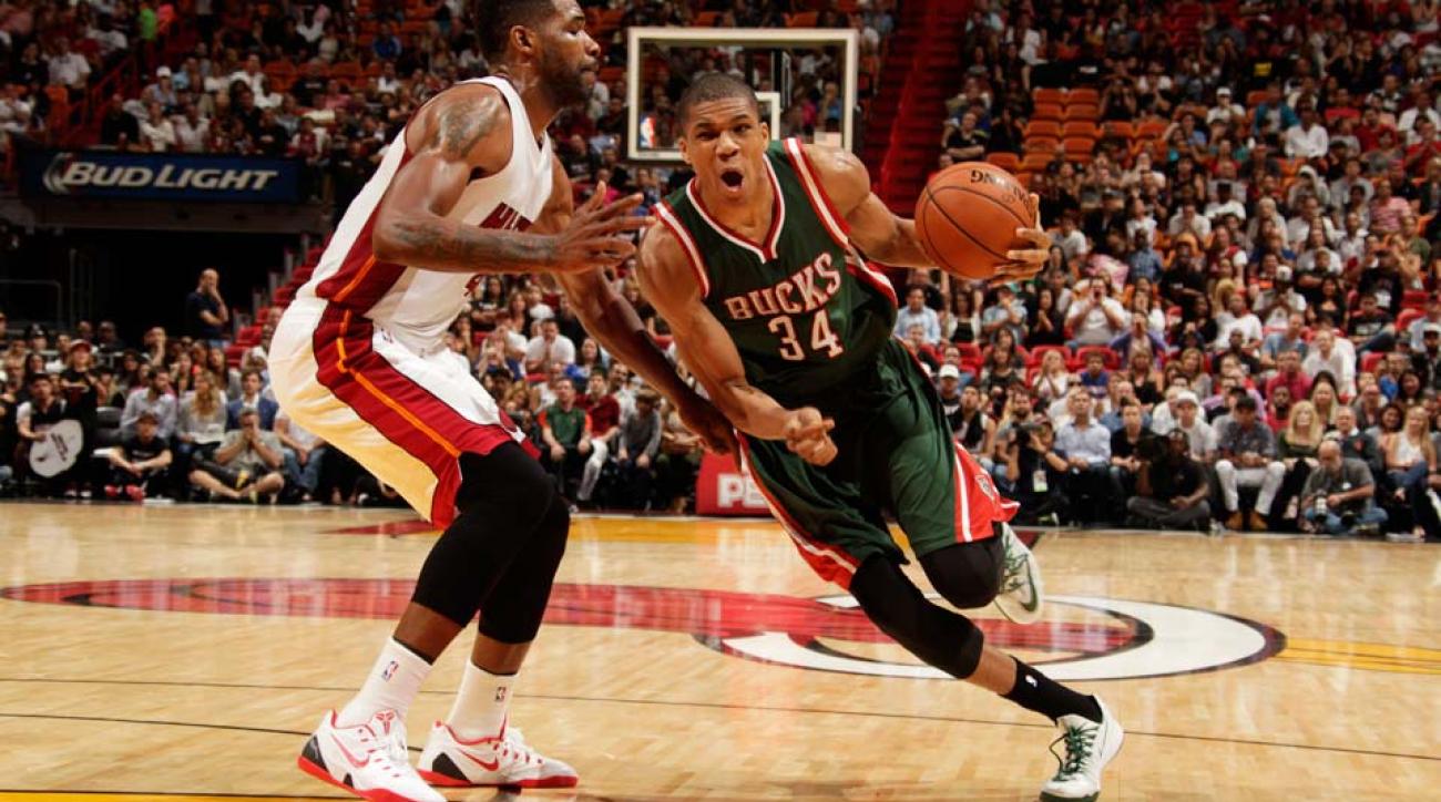 Giannis Antetokounmpo - Giannis Antetokounmpo Kobe Xi , HD Wallpaper & Backgrounds