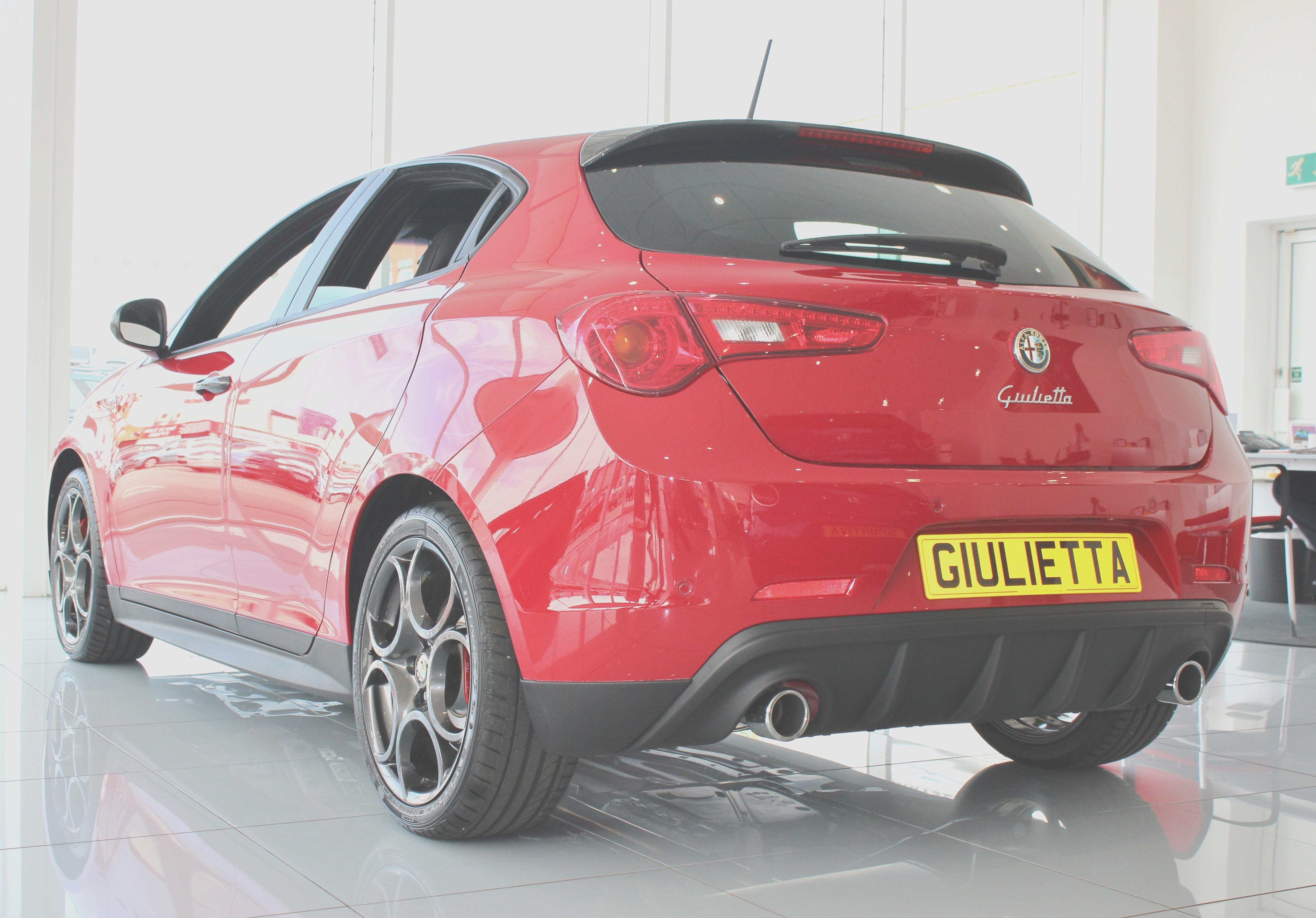 Sz Wallpaper - Alfa Romeo Giulietta , HD Wallpaper & Backgrounds